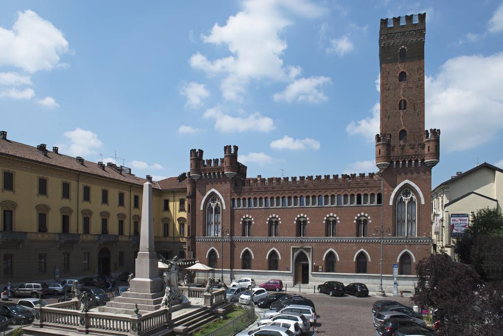 Castello Medici Del Vascello Apartment Асти Екстериор снимка